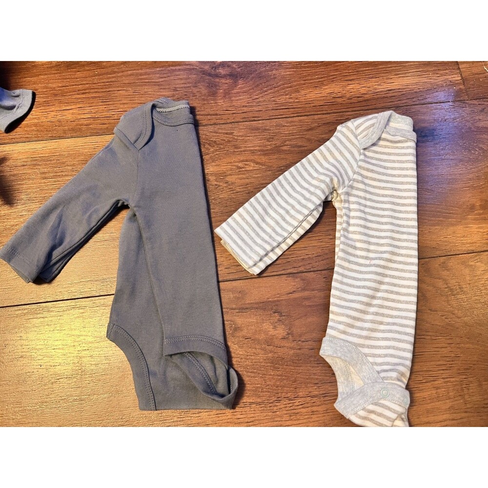 cloud island 0-3 m, 6-9 m, 12m long sleeve one pieces set of 2 nwot grey white